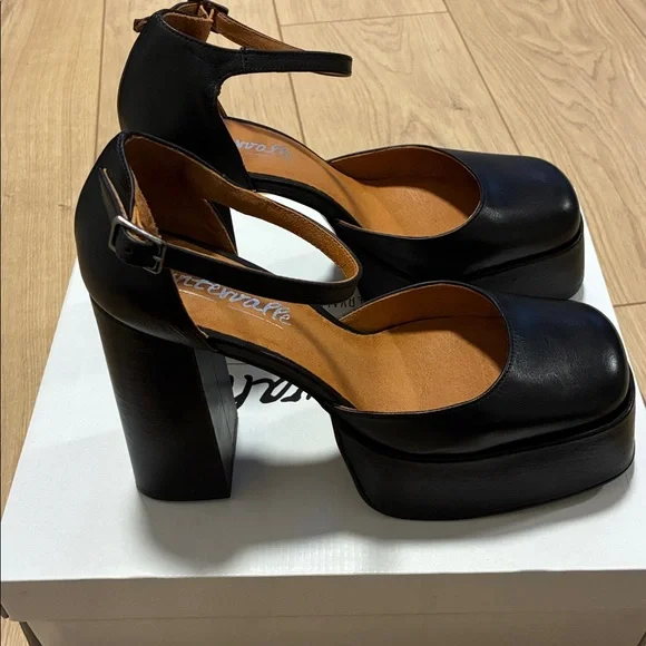 L’intervalle Black Platform Shoes - Picture 4 of 7